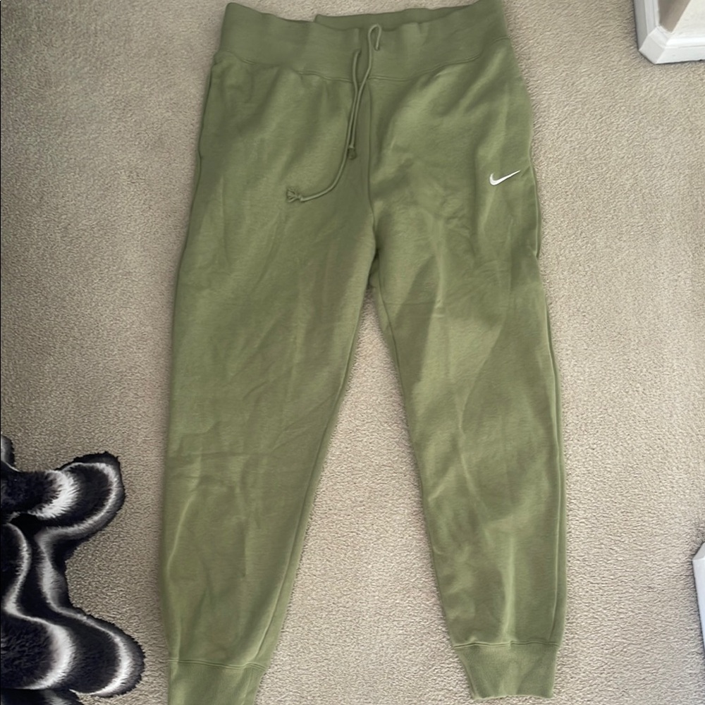 Nike Womens S and 1X Green Highwaisted Sweatpants NWOT
